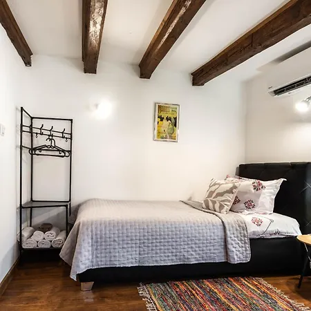 Augusta's Authentic *