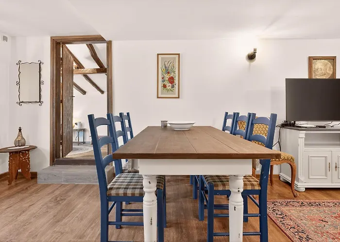 Augusta's Authentic * Pchelnik (Varna)