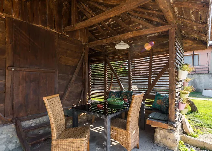 Augusta's Authentic Pchelnik (Varna)