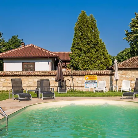 Augusta's Authentic Pchelnik (Varna)