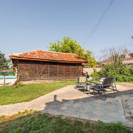 Луксозна вила Augusta's Authentic *