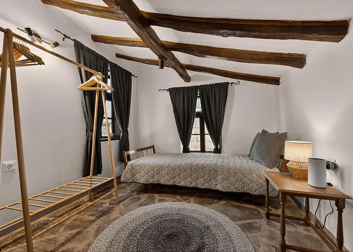 Augusta's Authentic * Pchelnik (Varna)