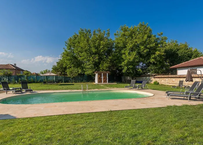 Villa Augusta's Authentic Pchelnik (Varna)