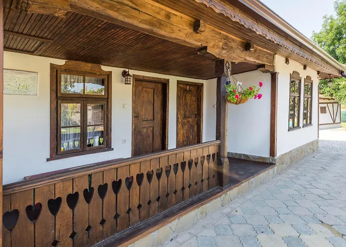 Augusta's Authentic Villa *