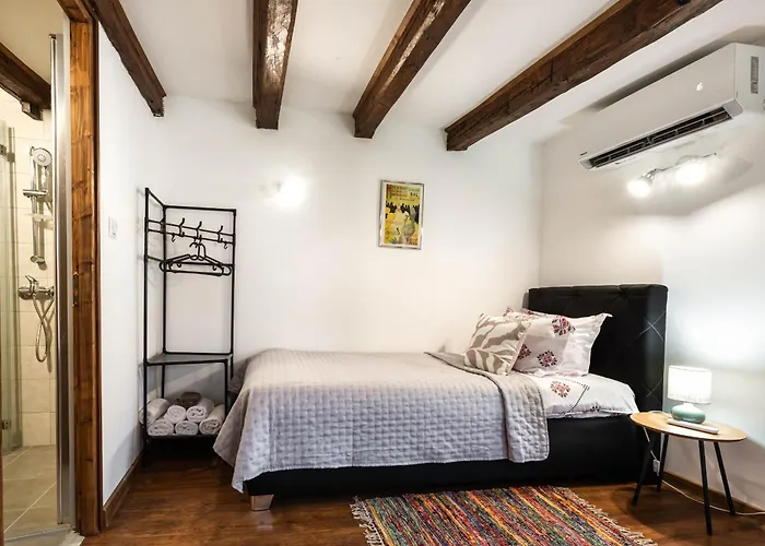 Augusta's Authentic *